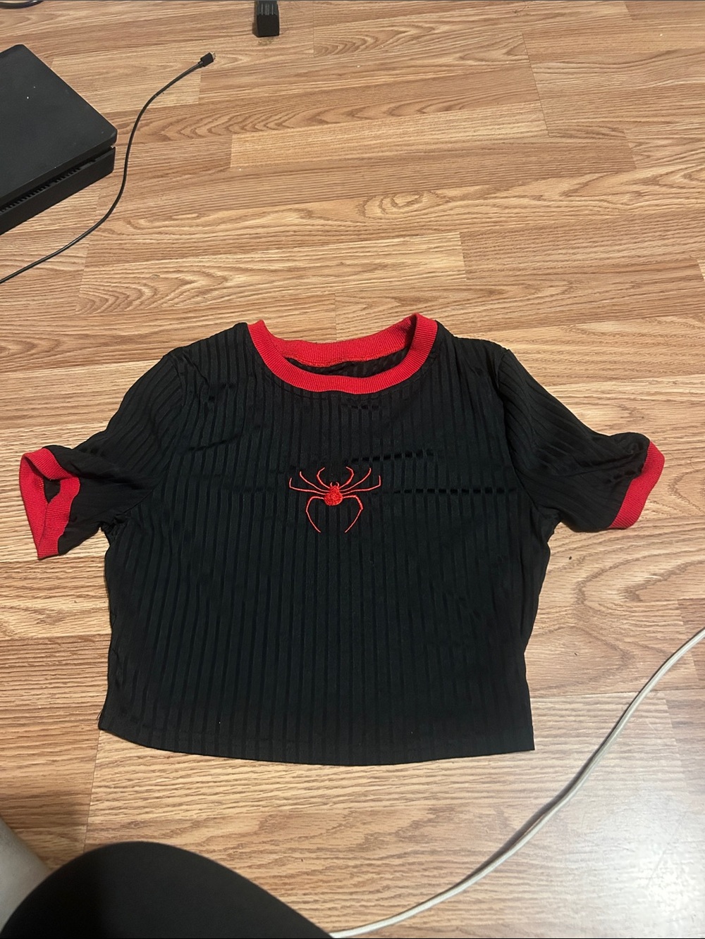 Black & Red Spider Accent Ribbed Kids Tee